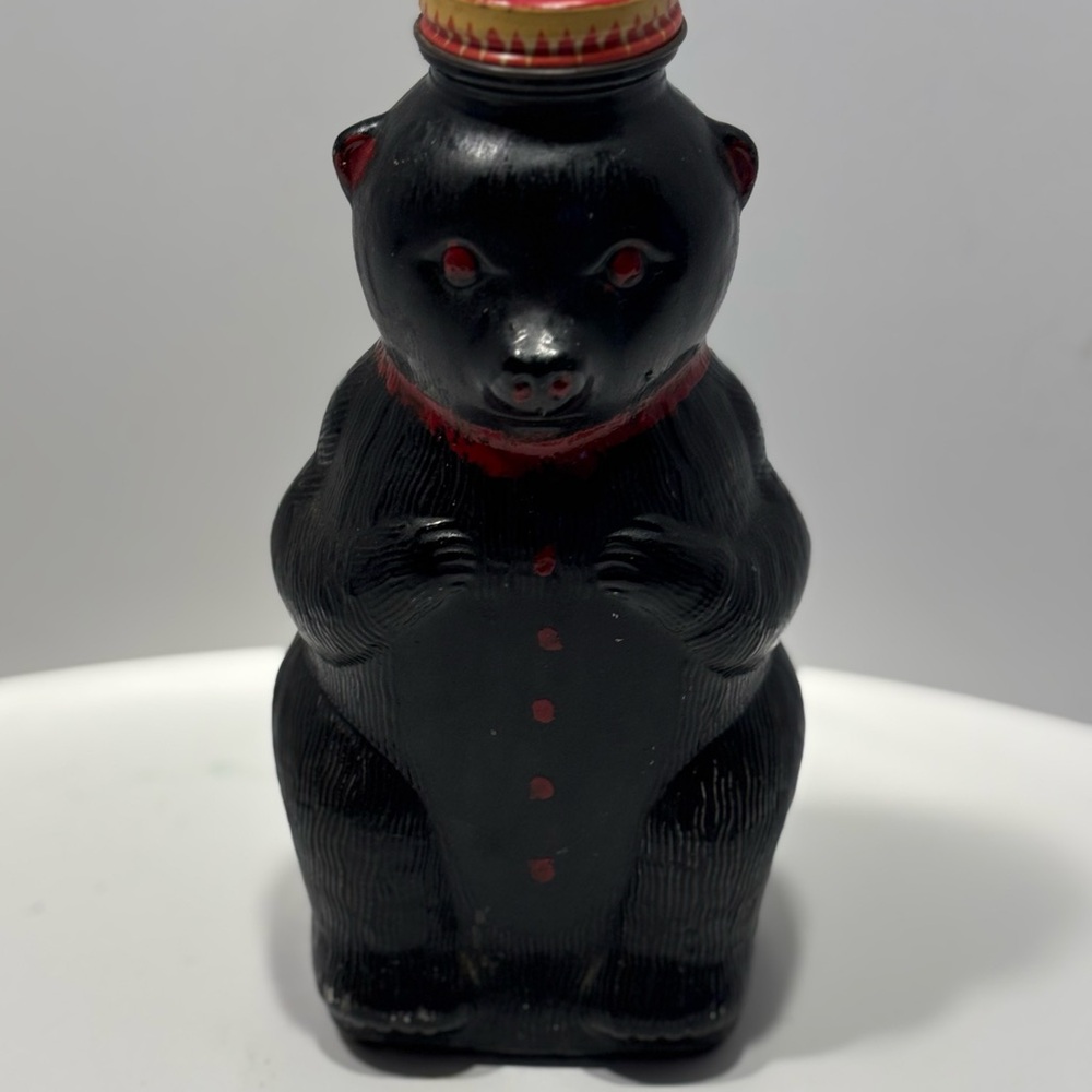 VTG Snow Crest
Bear Bank Refrigerator Beverage 1943 Savings Coins Collector 7”